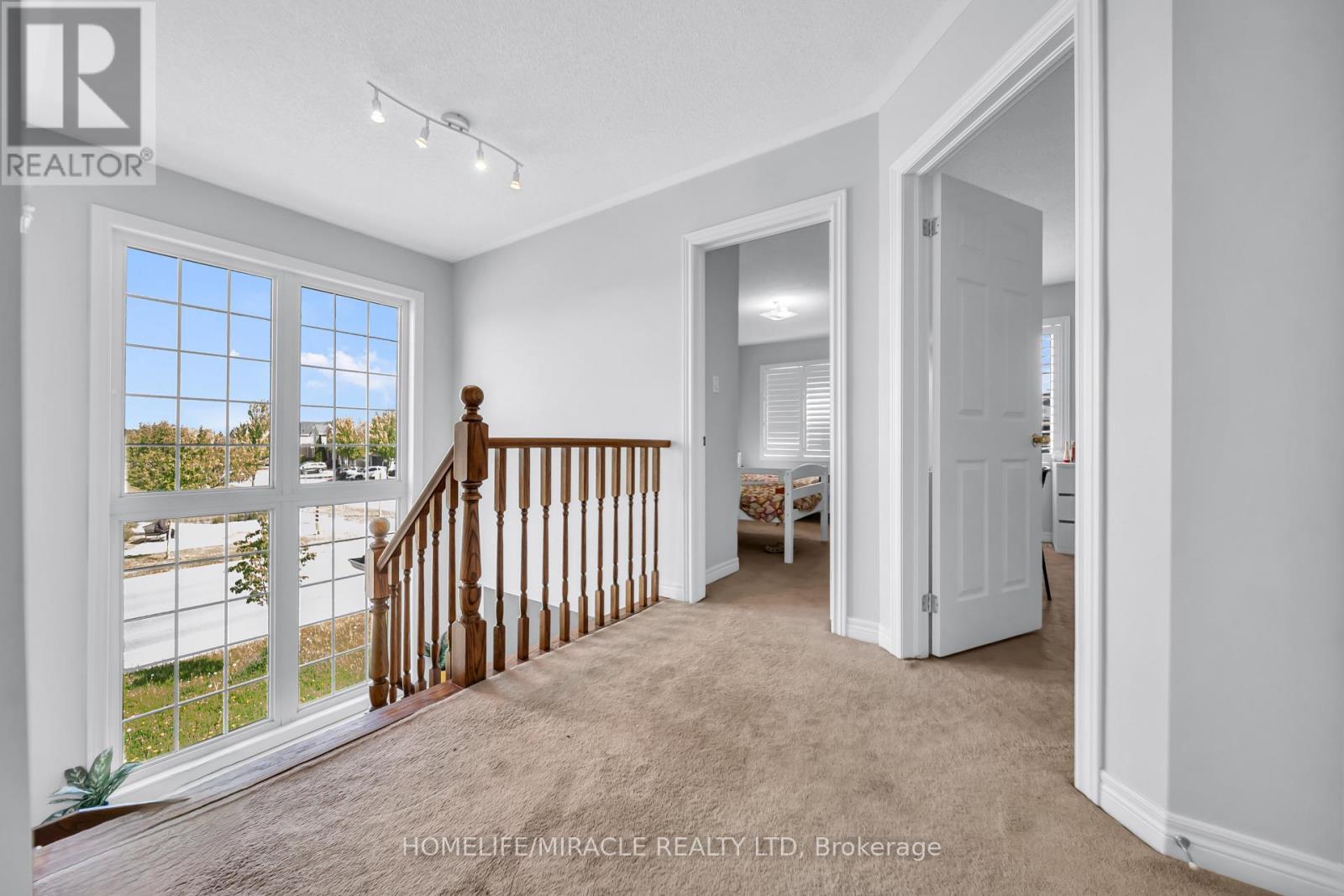 1439 COSTIGAN ROAD - 11