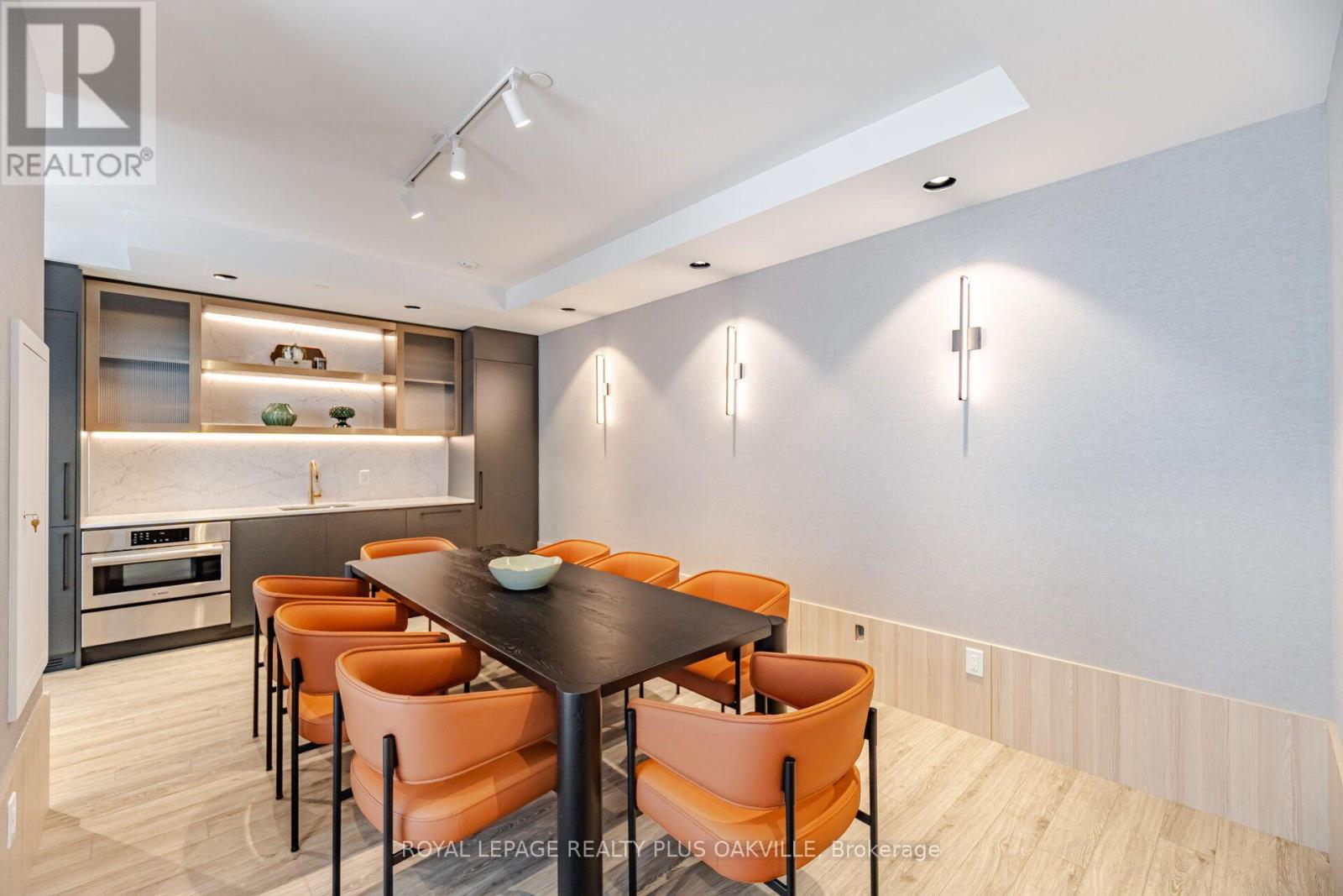 #1509 3079 TRAFALGAR ROAD - 42