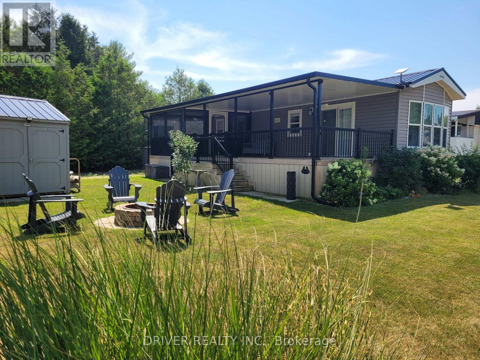 #89 930 LAKESHORE ROAD - 1