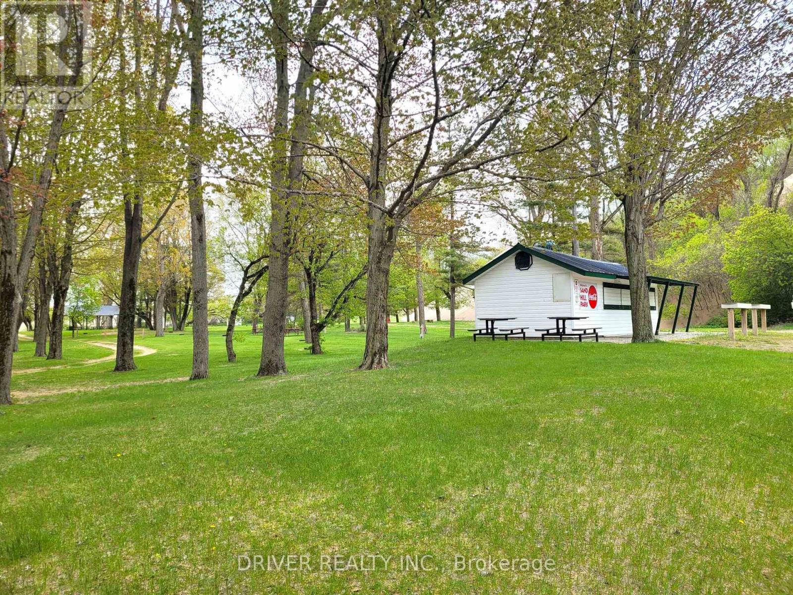 #89 930 LAKESHORE ROAD - 27