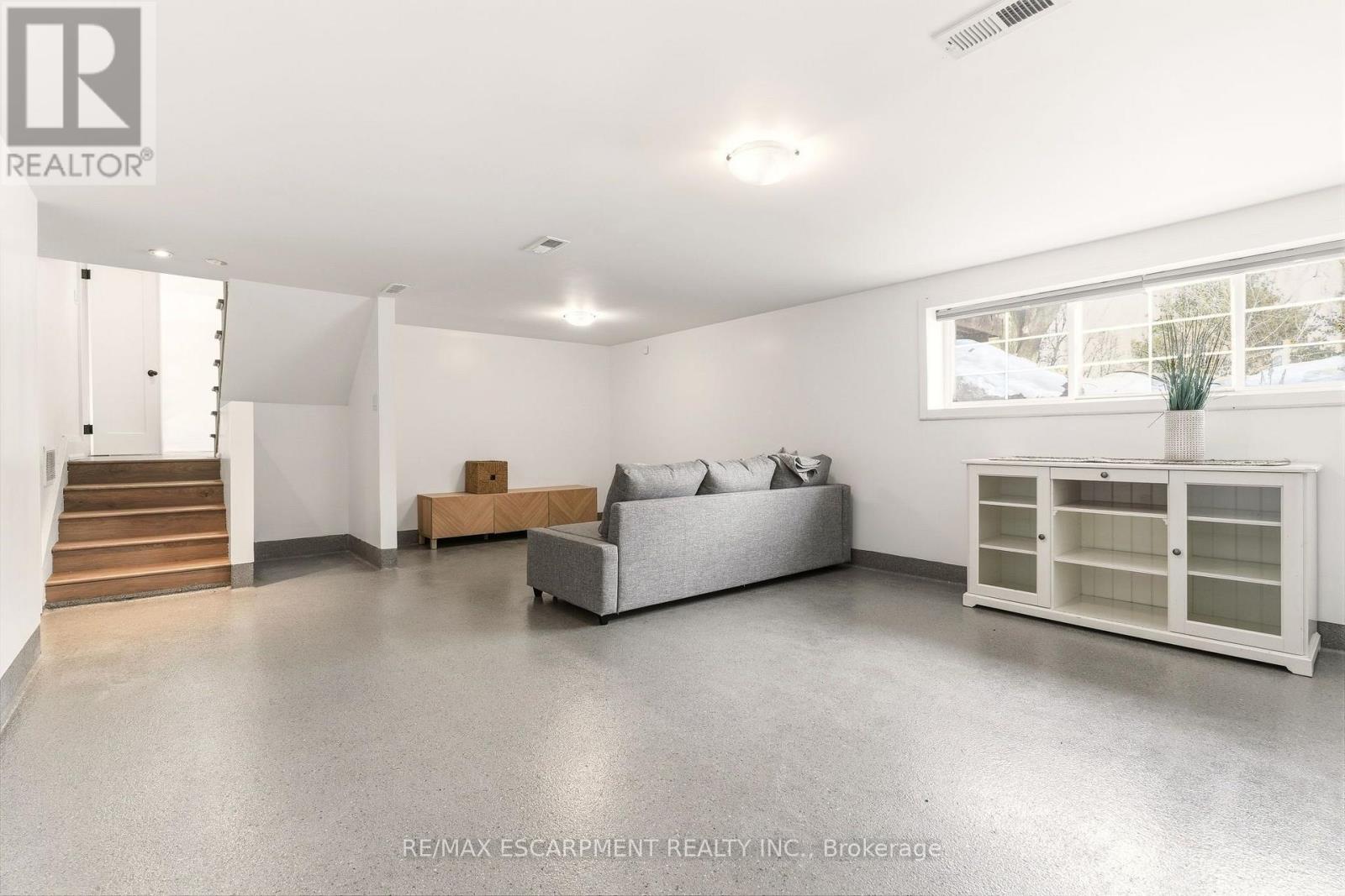 22 ROSEBOUGH STREET - 32