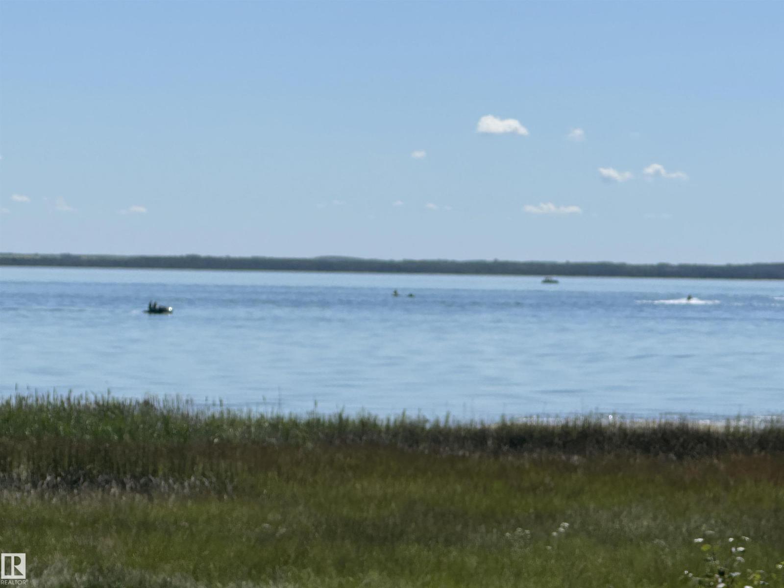 160 Lakeshore Close - Photo 7