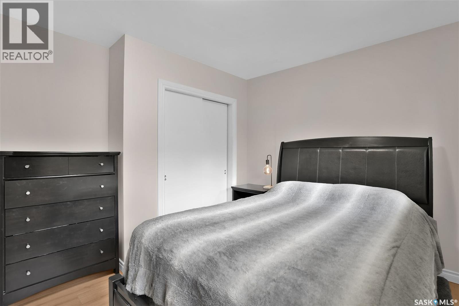 961 GARRY STREET - 13