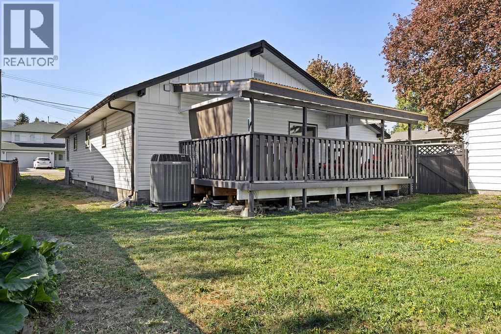 2340 Wilson Avenue - 35
