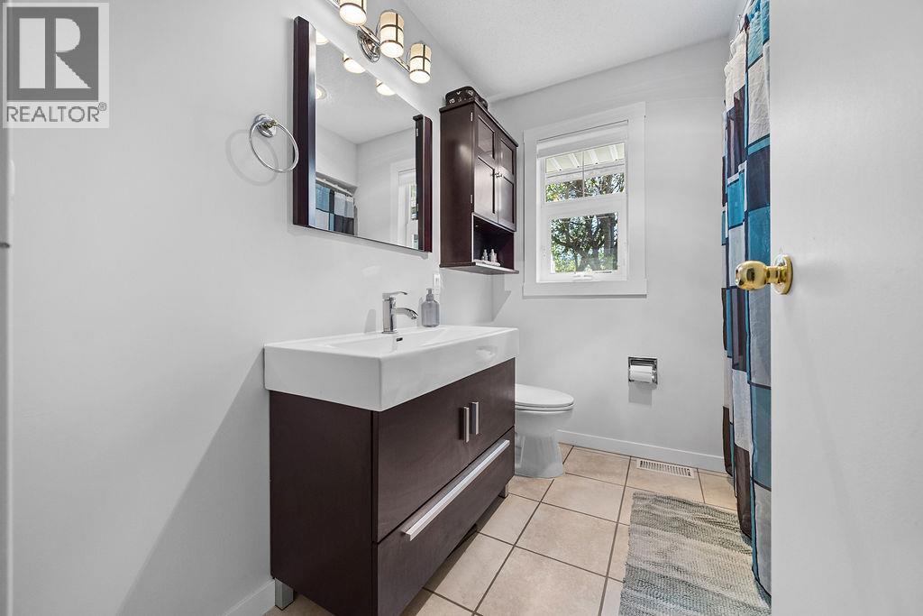 2340 Wilson Avenue - 27