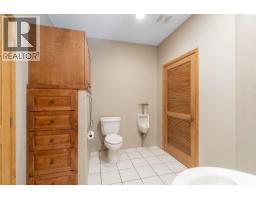 3918 Parri Road, Sorrento, BC V0E2W0 Photo 26