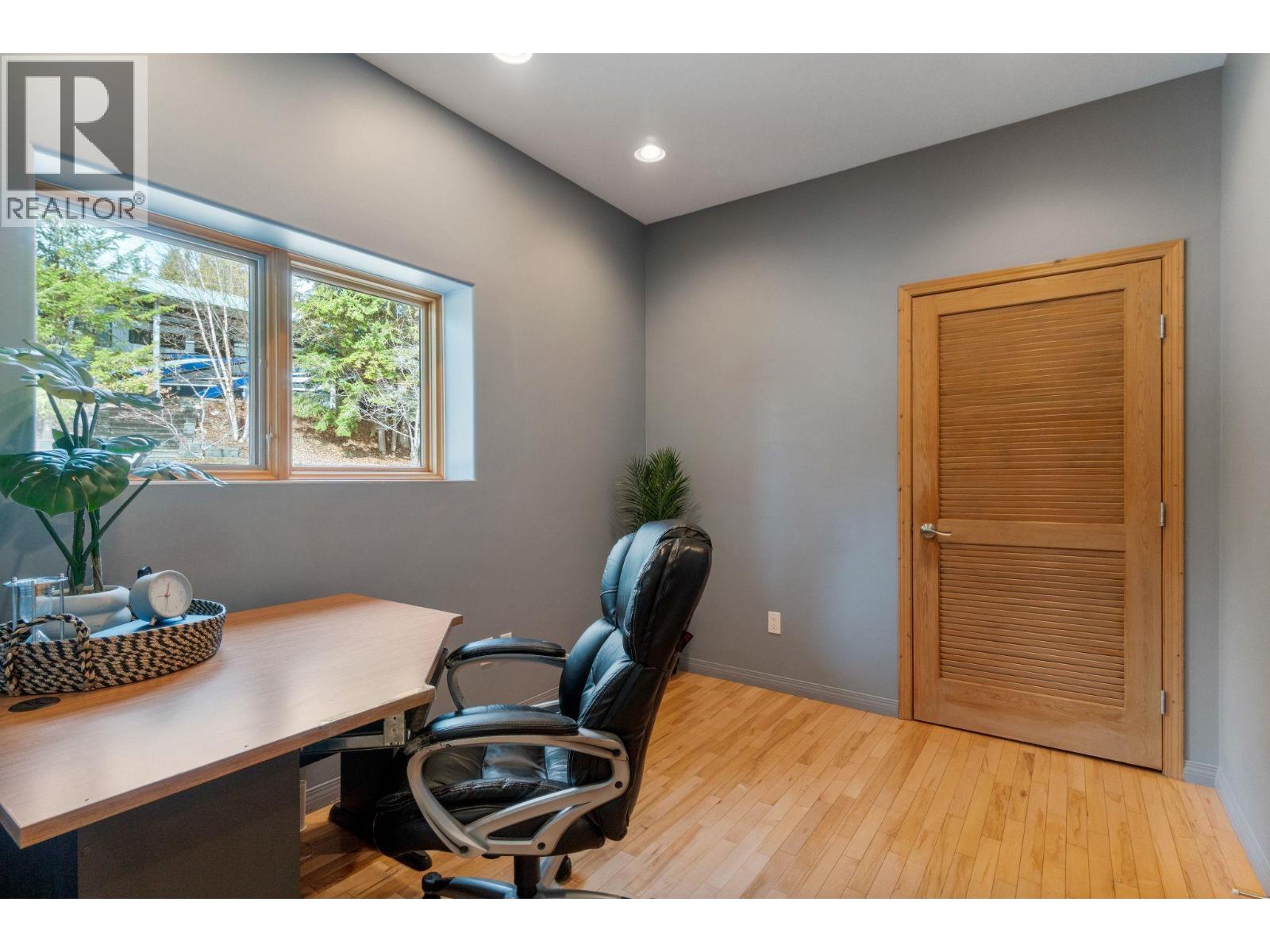 3918 Parri Road - 39