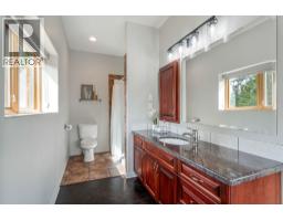 3918 Parri Road, Sorrento, BC V0E2W0 Photo 36