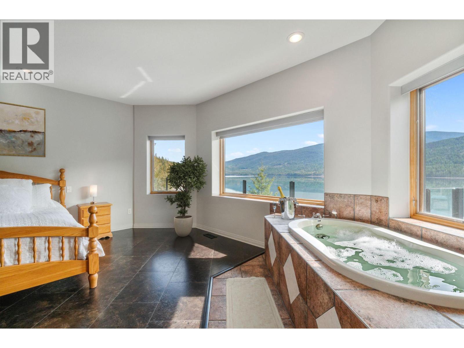 3918 Parri Road - 34