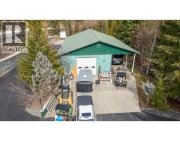3918 Parri Road, Sorrento, BC V0E2W0 Photo 57