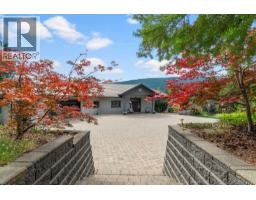 3918 Parri Road, Sorrento, BC V0E2W0 Photo 71
