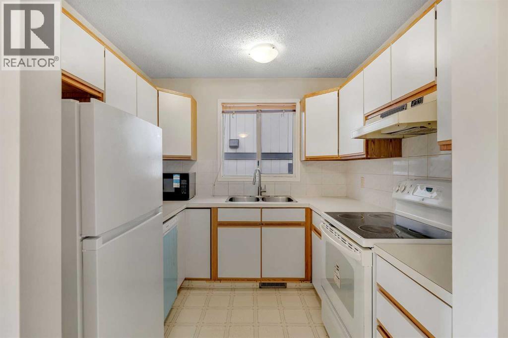 4736 17 Avenue NW - 11
