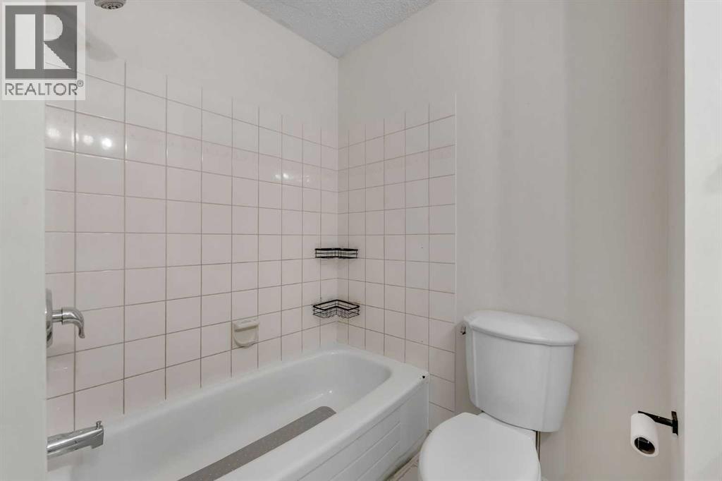 4736 17 Avenue NW - 15