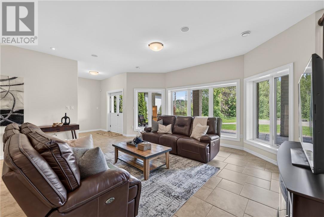 149 Merrygale Drive - 44