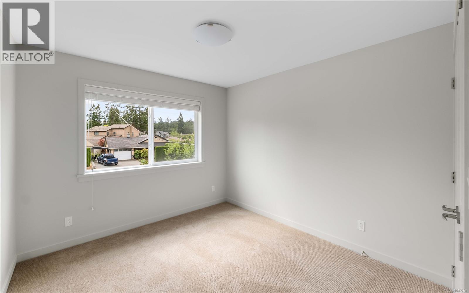 7022 Wallace Dr - 23