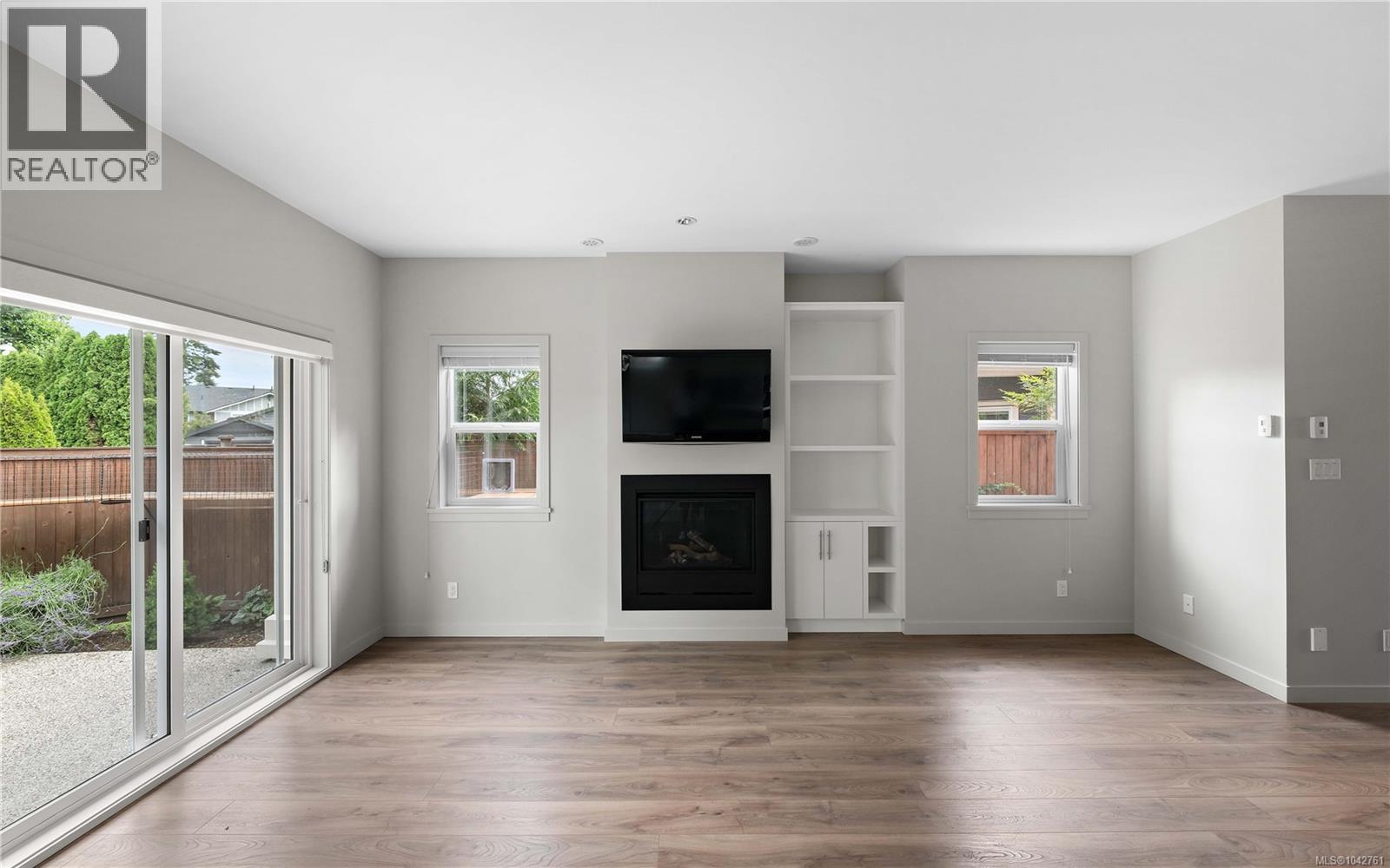7022 Wallace Dr - 9