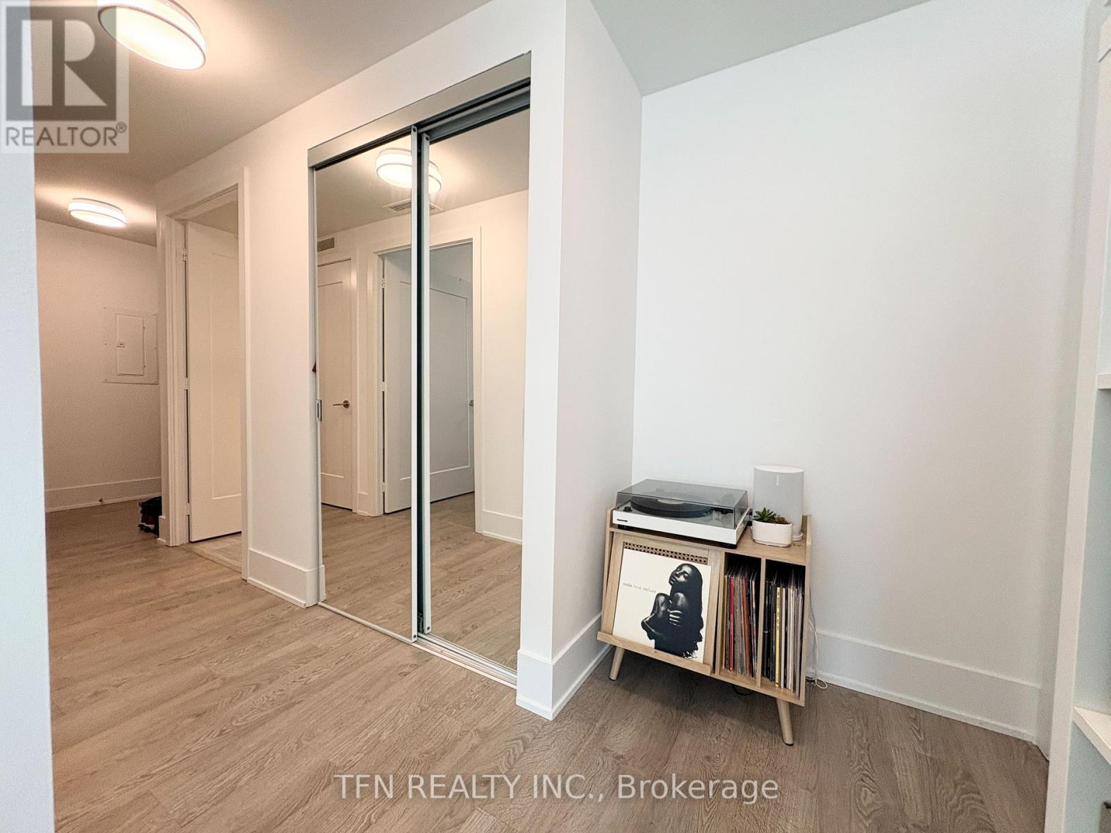 #1412 470 FRONT STREET W - 17