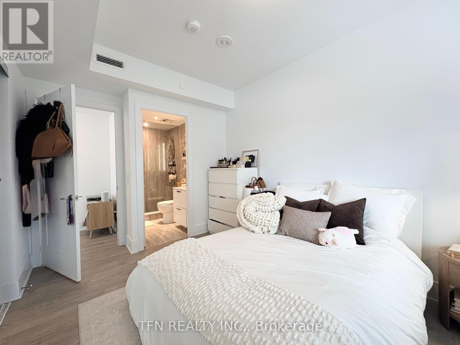 #1412 470 FRONT STREET W - 20