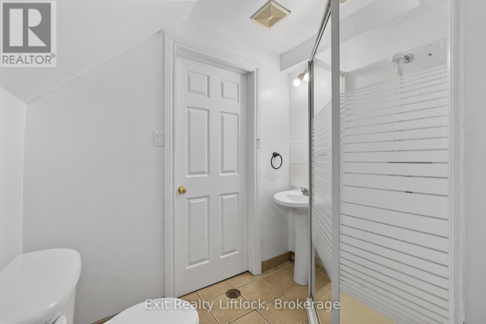 202 MILROY DRIVE - 21