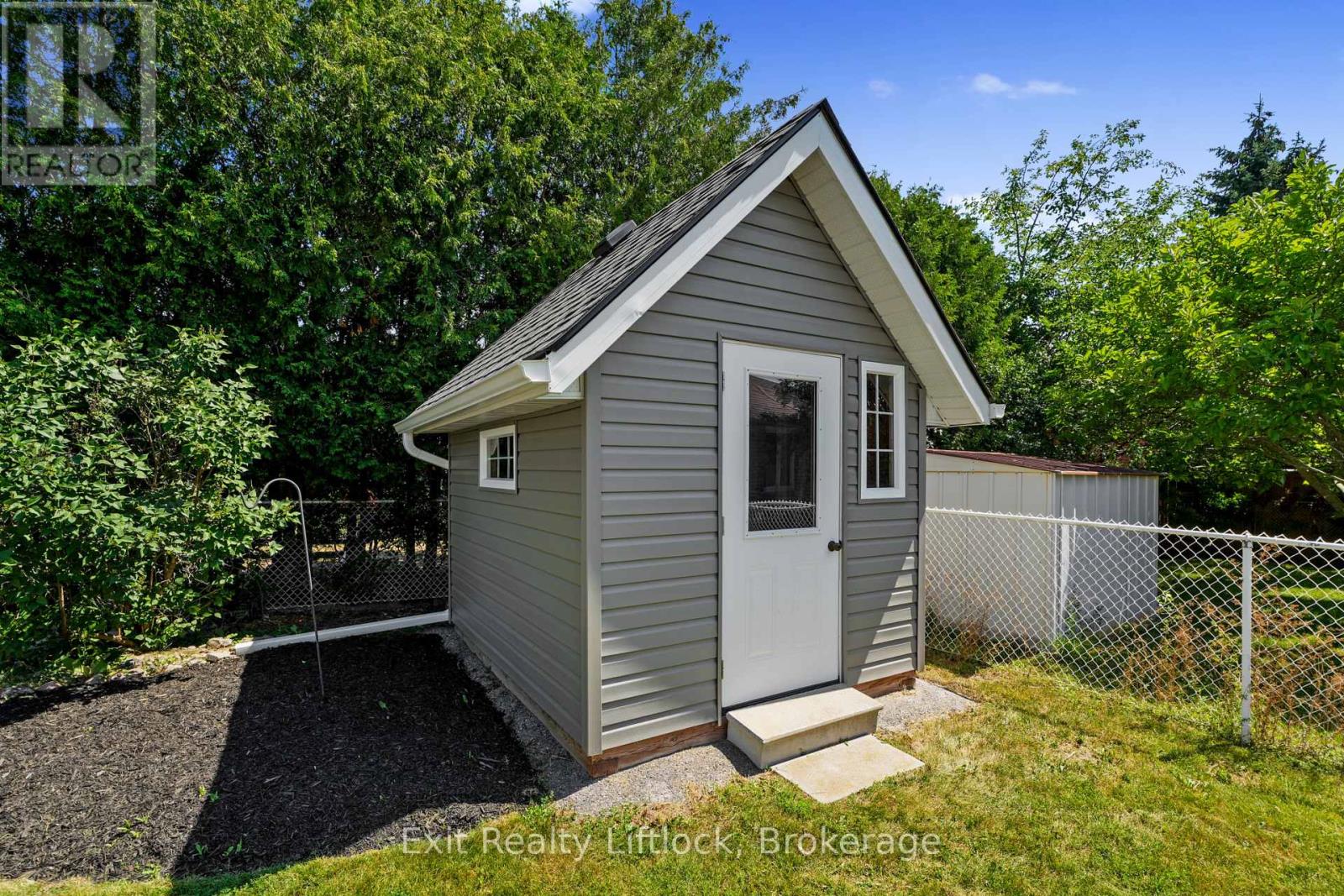 202 MILROY DRIVE - 25
