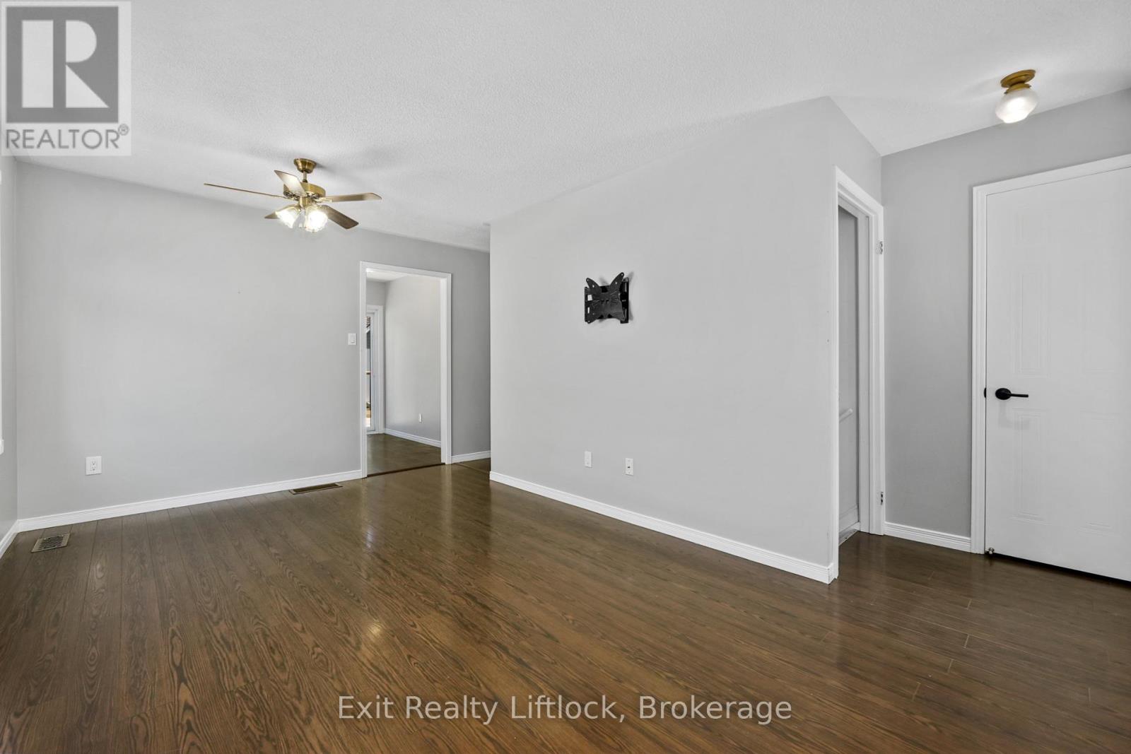 202 MILROY DRIVE - 5