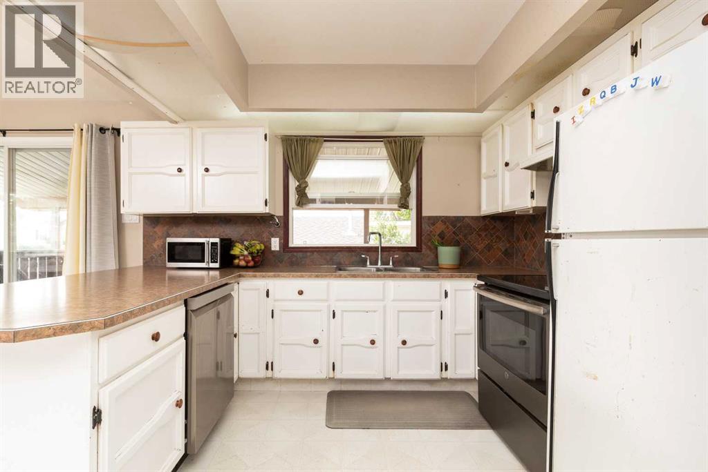 258 McDermott Road - 9