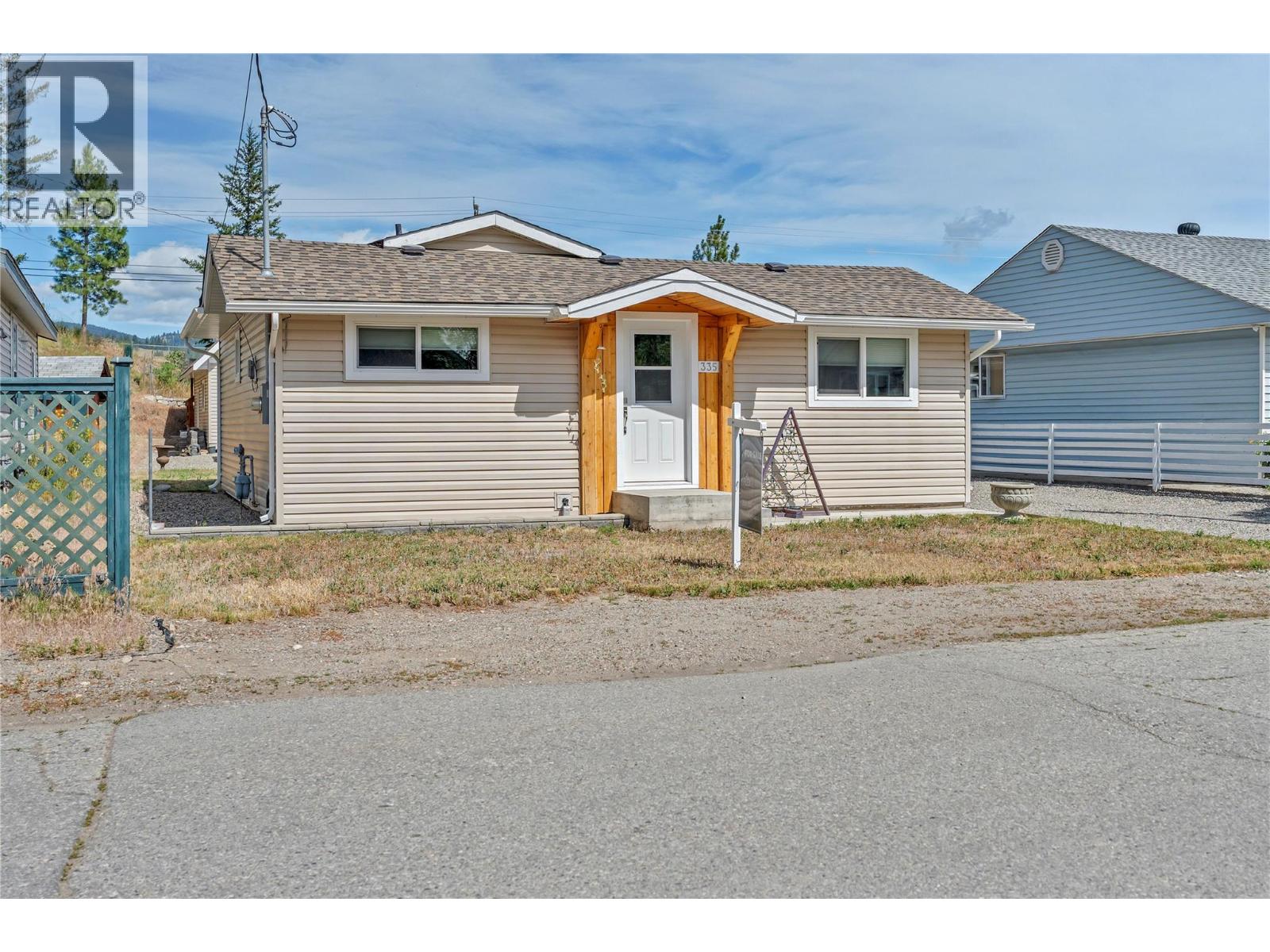 335 BILLITER Avenue - 1