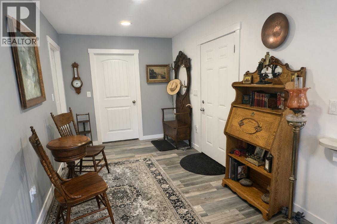 335 BILLITER Avenue - 11