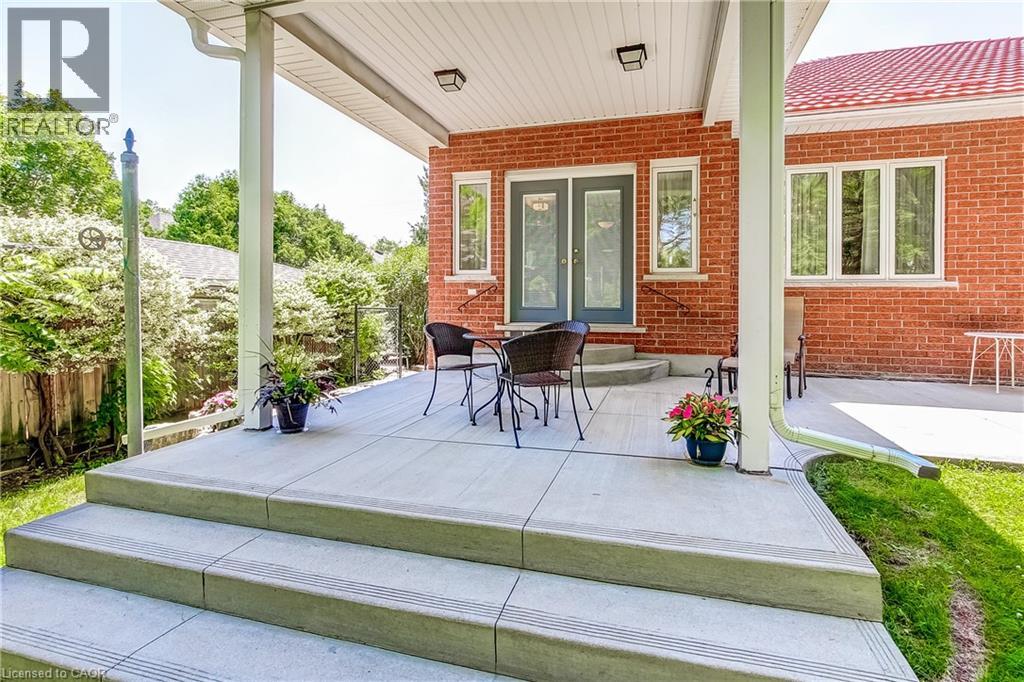 393 HENDERSON Road - Image 28