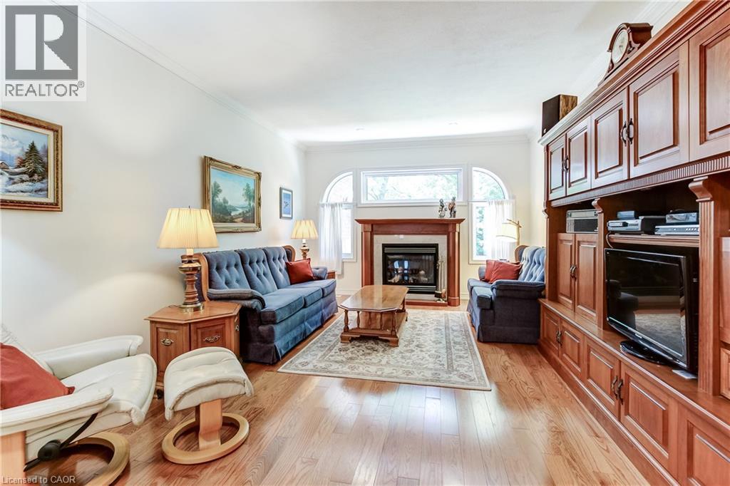 393 HENDERSON Road - Image 9