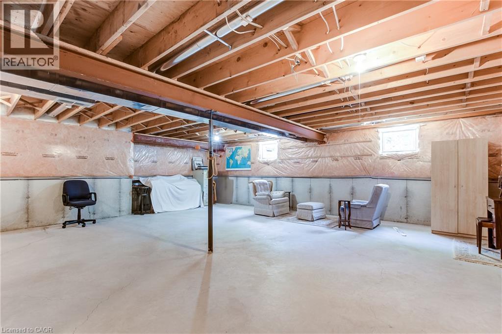 393 HENDERSON Road - 25