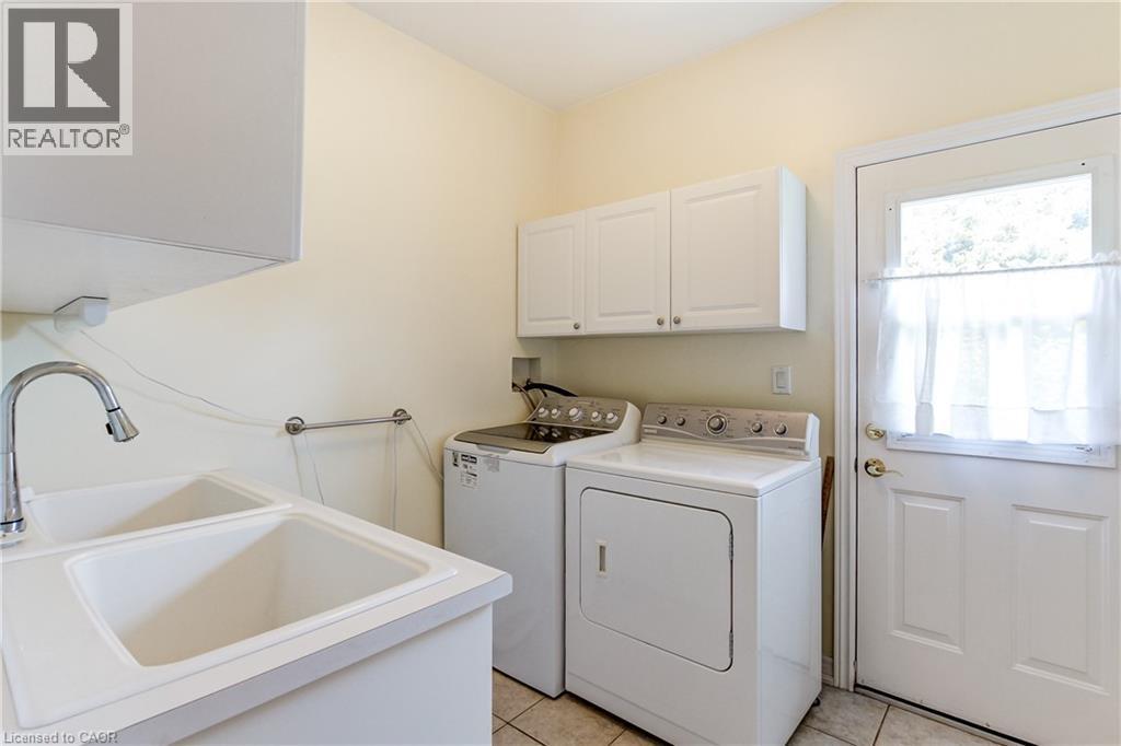 393 HENDERSON Road - 16