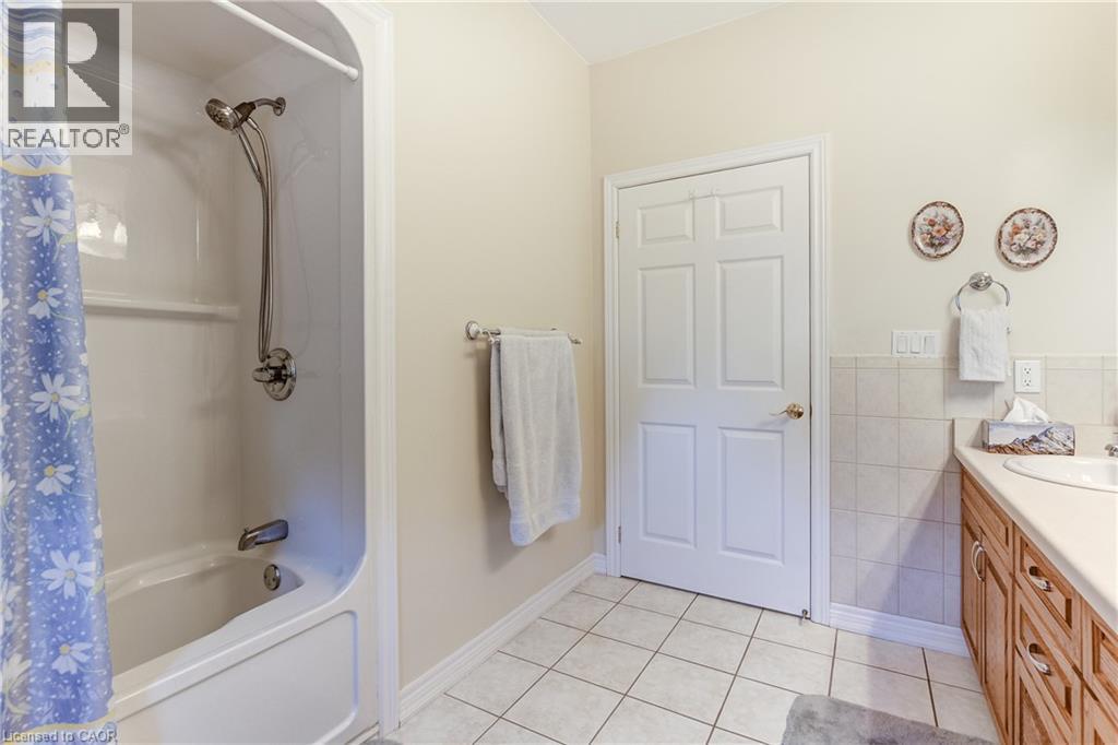 393 HENDERSON Road - 23