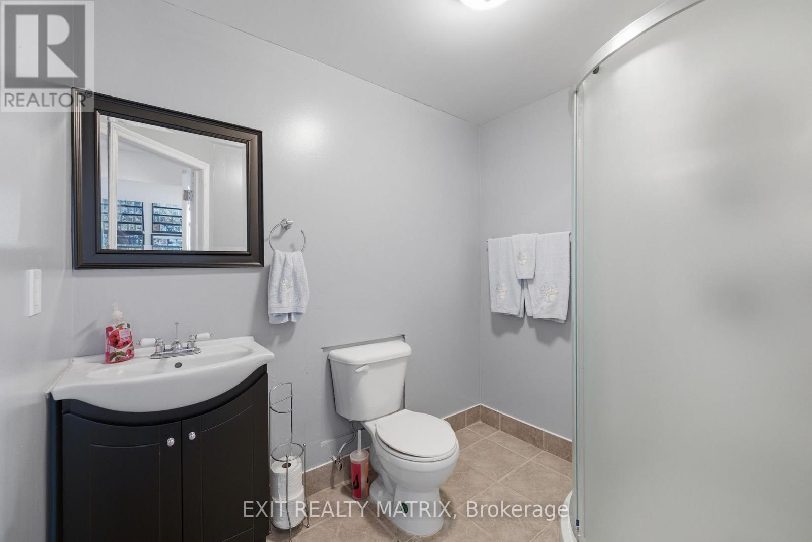 4 Bed, 4 Bath House for Sale in Ottawa – 127 STONEY POND COURT, Ottawa – MLS# X13568750 - Image 37