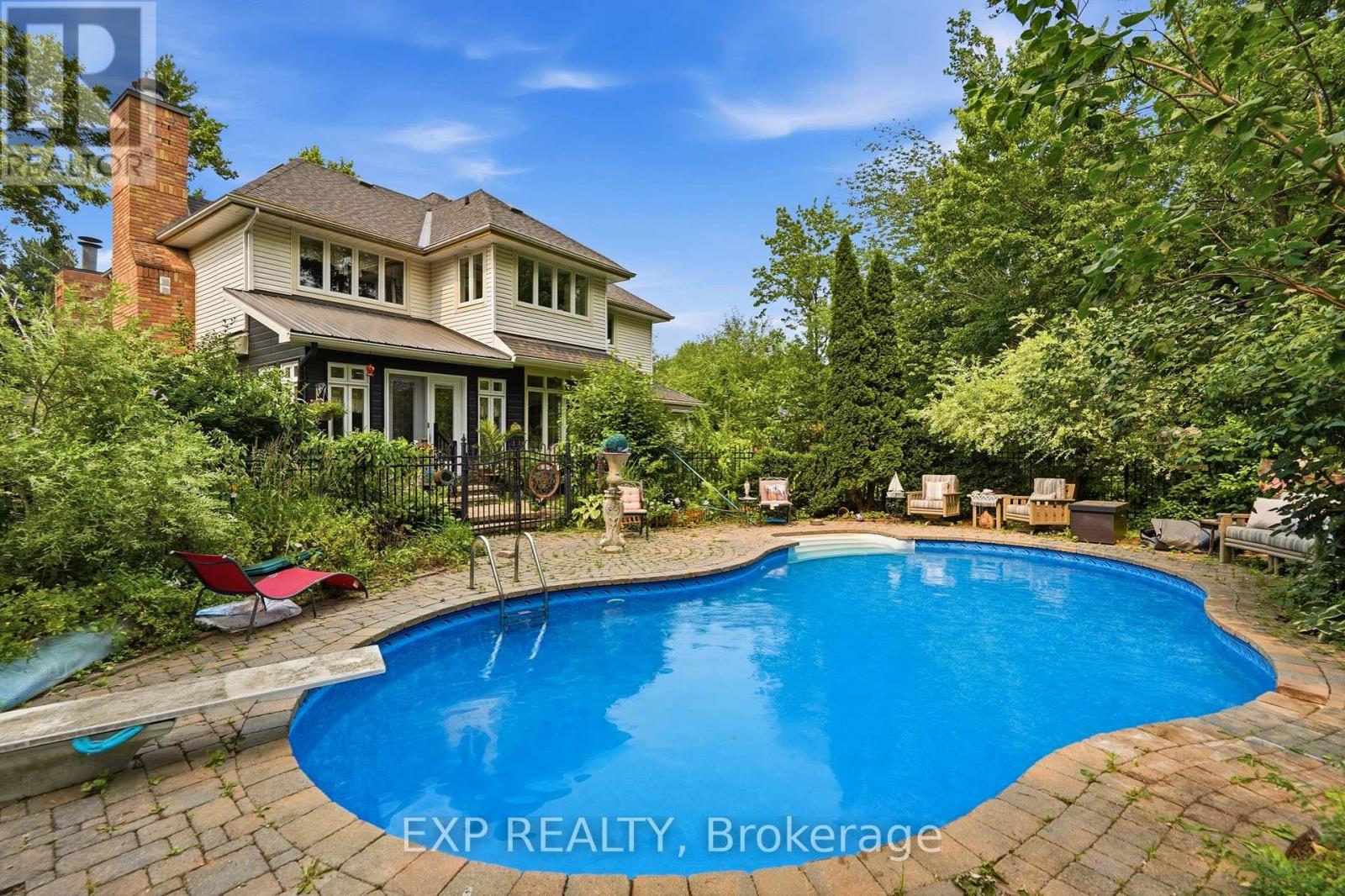 1259 RANDBORO CRESCENT - 44