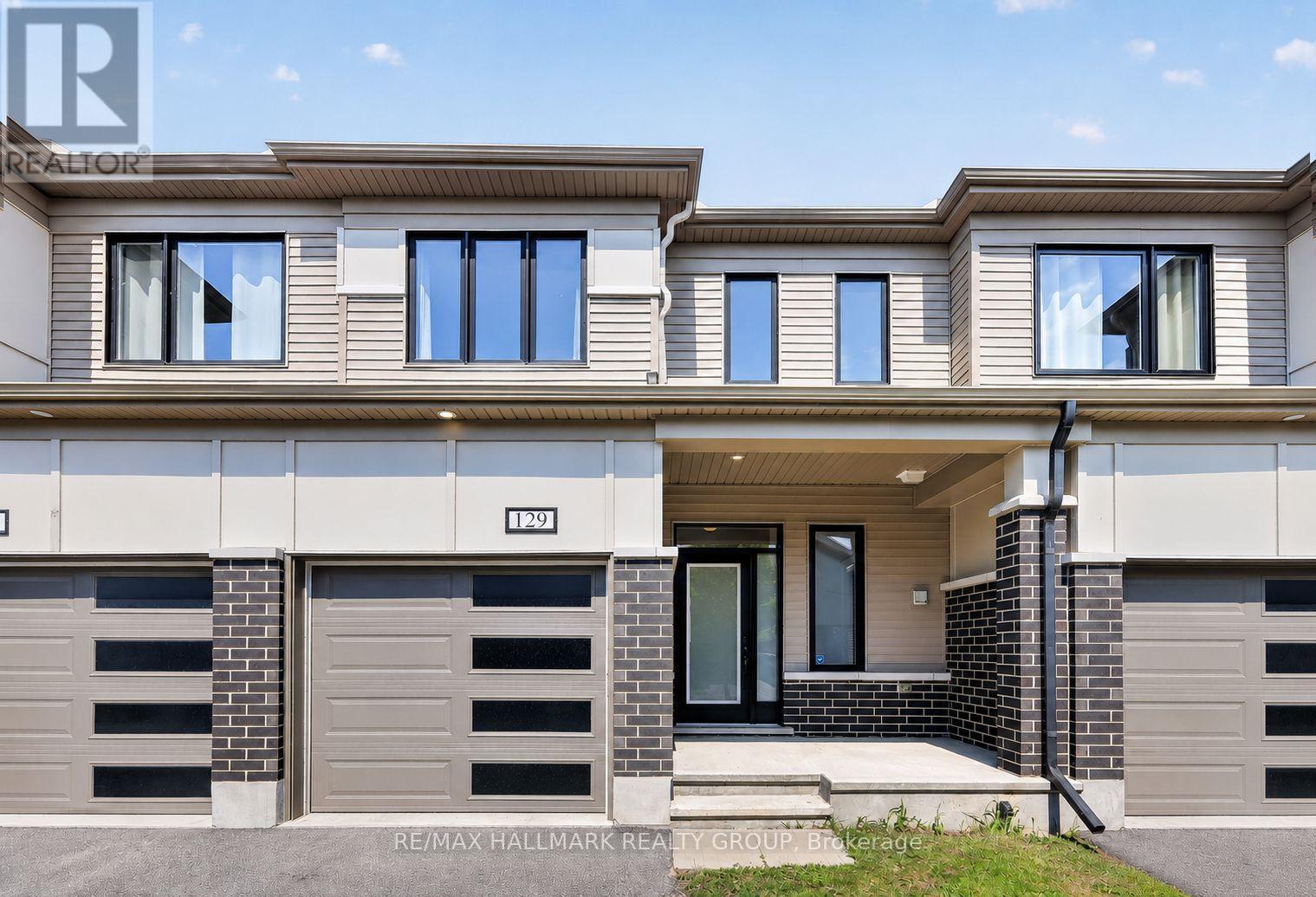 129 UMBRA PLACE - 1