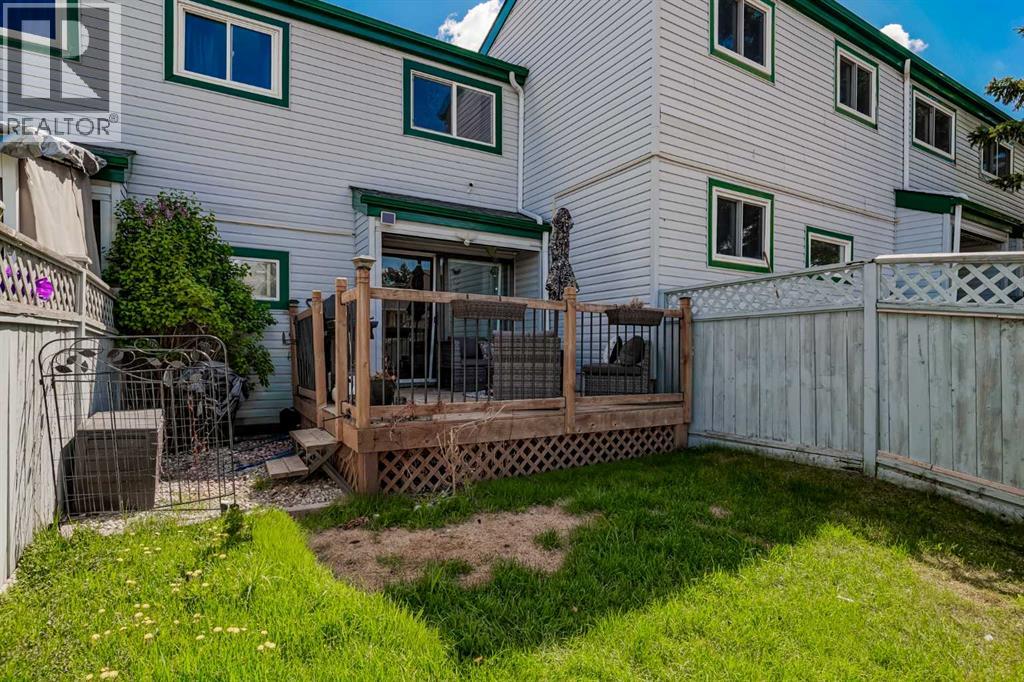 #47 131 Templehill Drive NE - 27