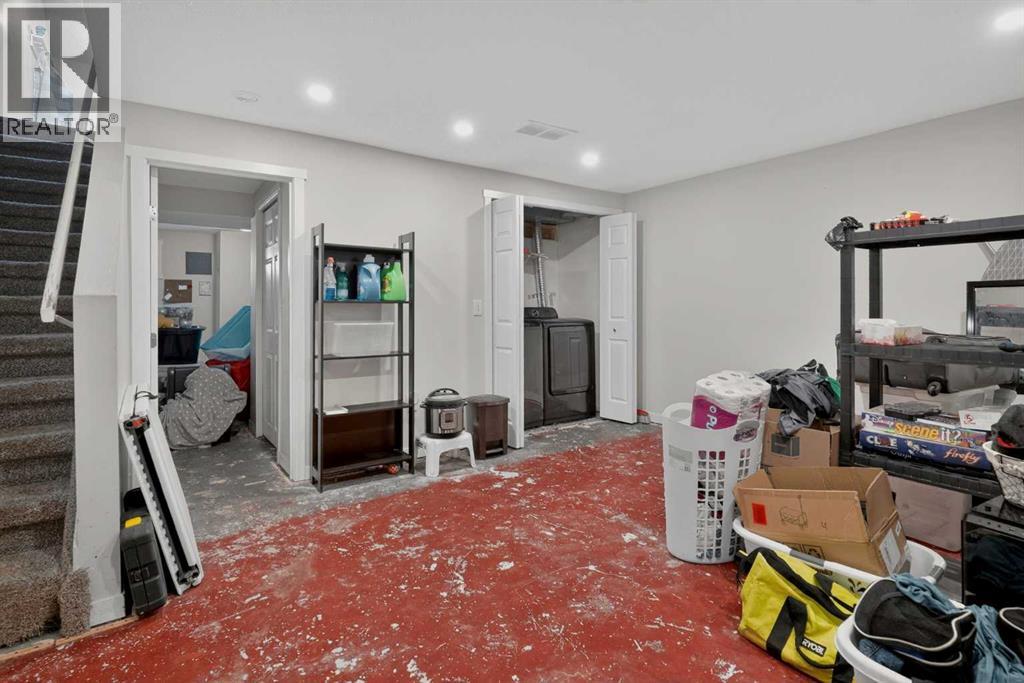 #47 131 Templehill Drive NE - 31