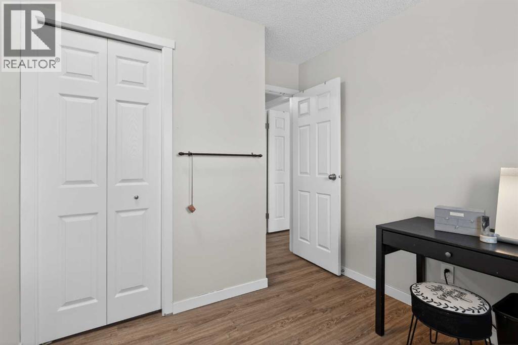 #47 131 Templehill Drive NE - 20