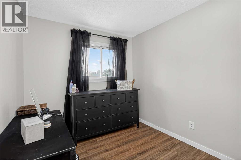 #47 131 Templehill Drive NE - 19