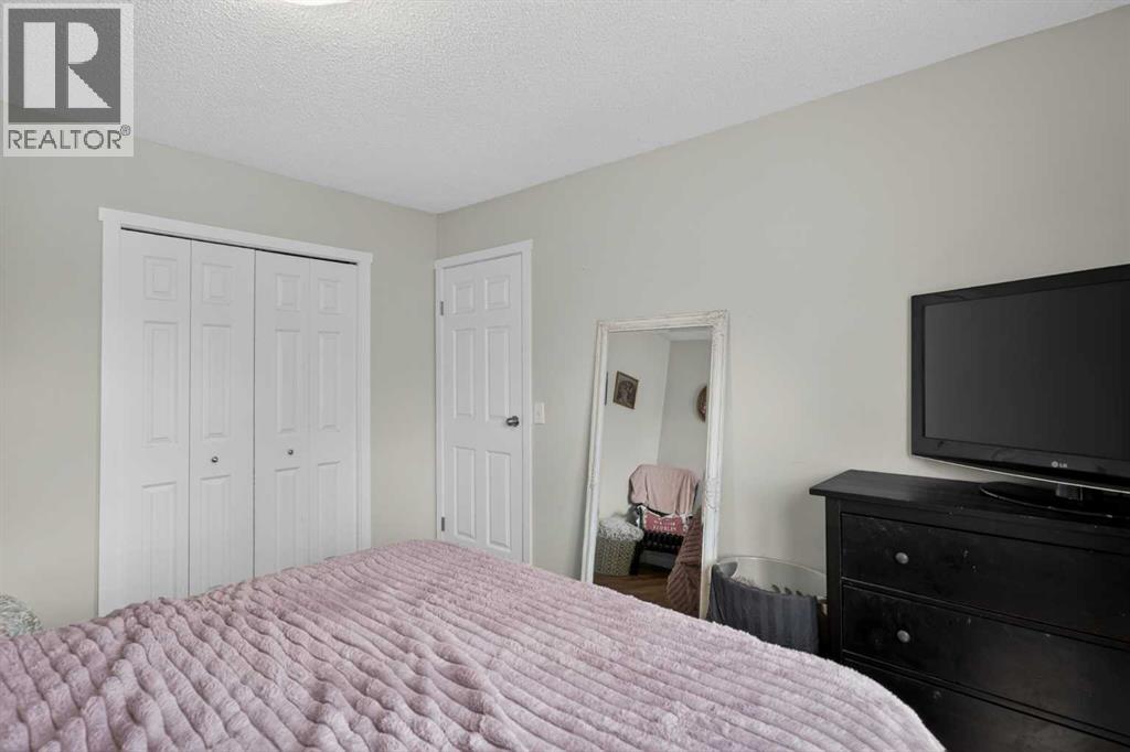 #47 131 Templehill Drive NE - 17
