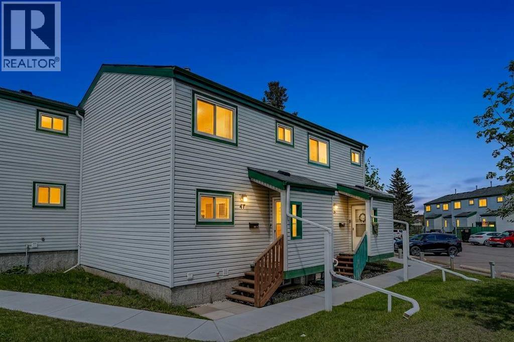 #47 131 Templehill Drive NE - 2