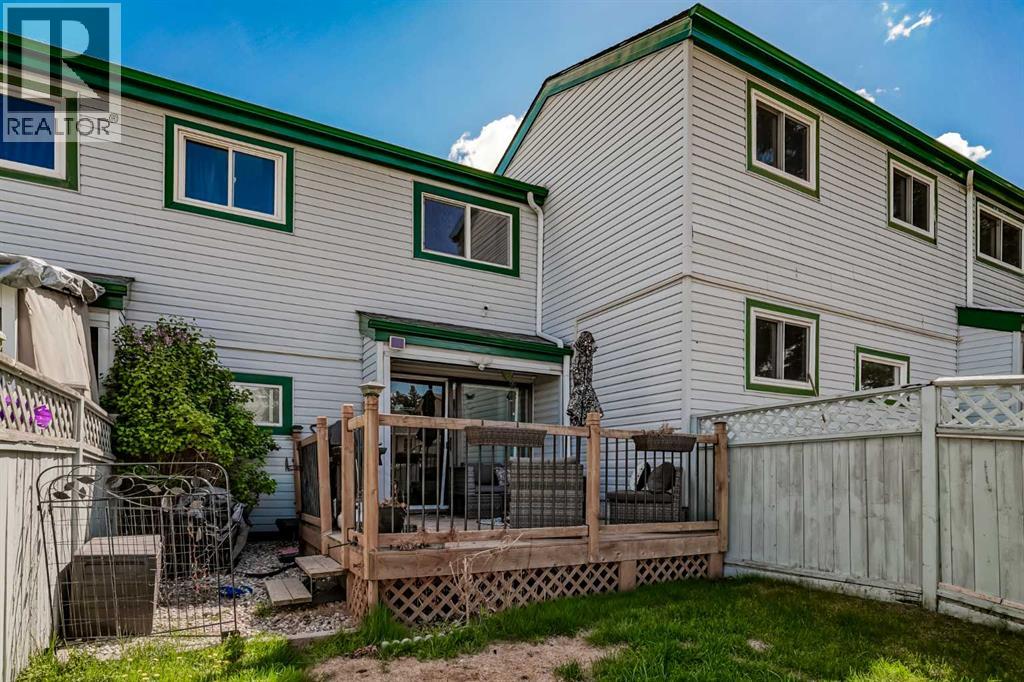 #47 131 Templehill Drive NE - 26