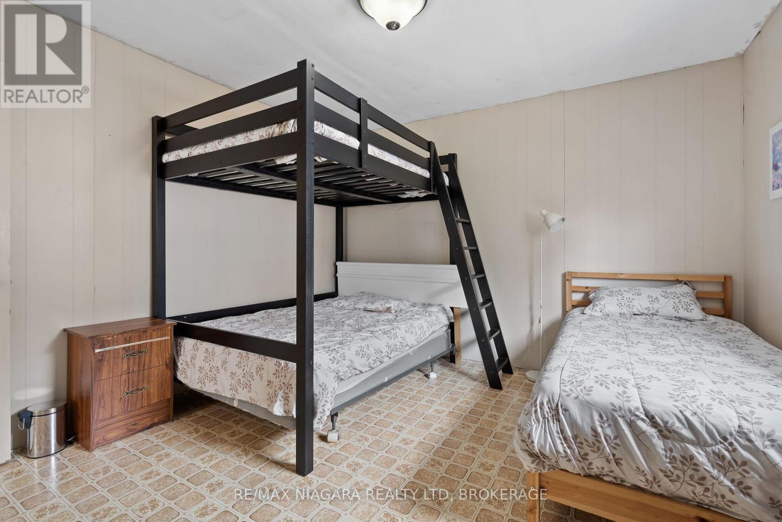388 ASHWOOD AVENUE - 12