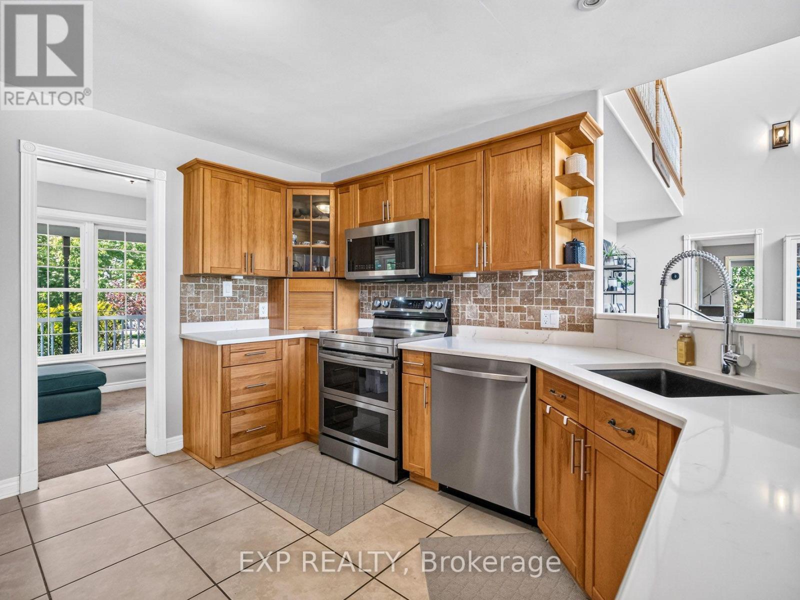 1578 RIDGE ROAD N - 12