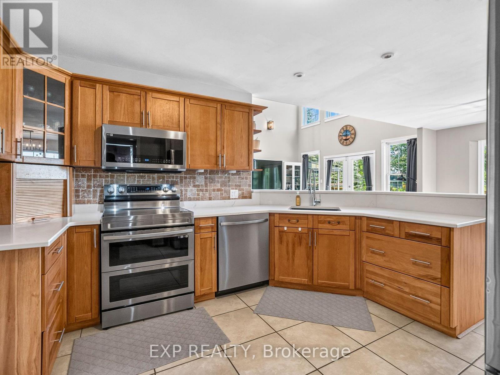 1578 RIDGE ROAD N - 13