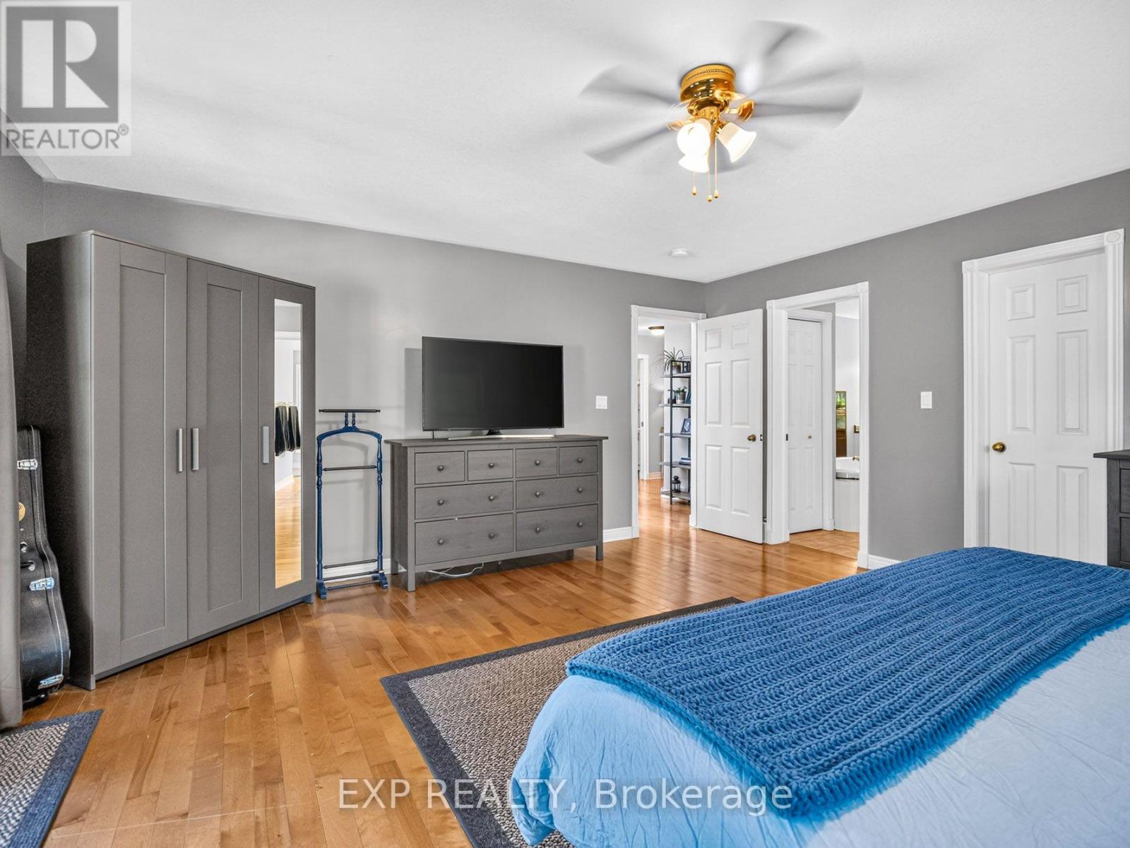 1578 RIDGE ROAD N - 16