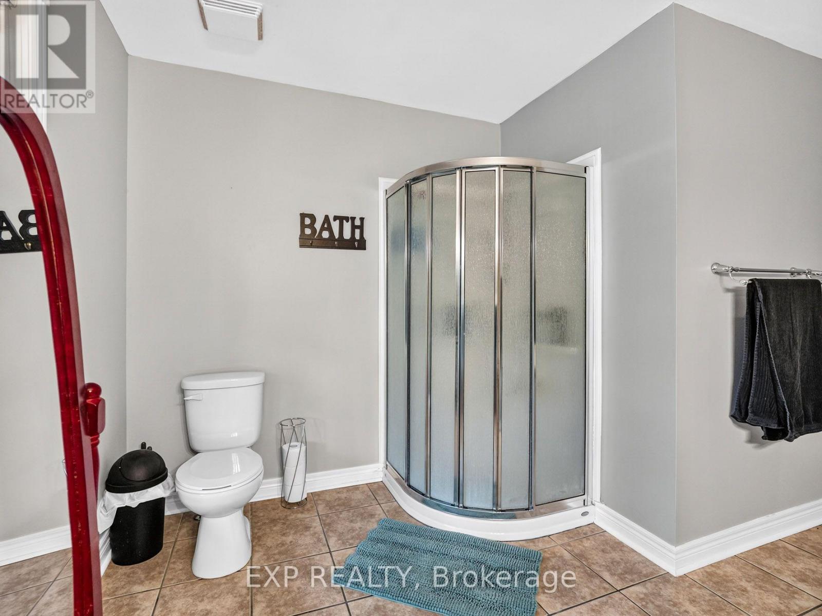 1578 RIDGE ROAD N - 19