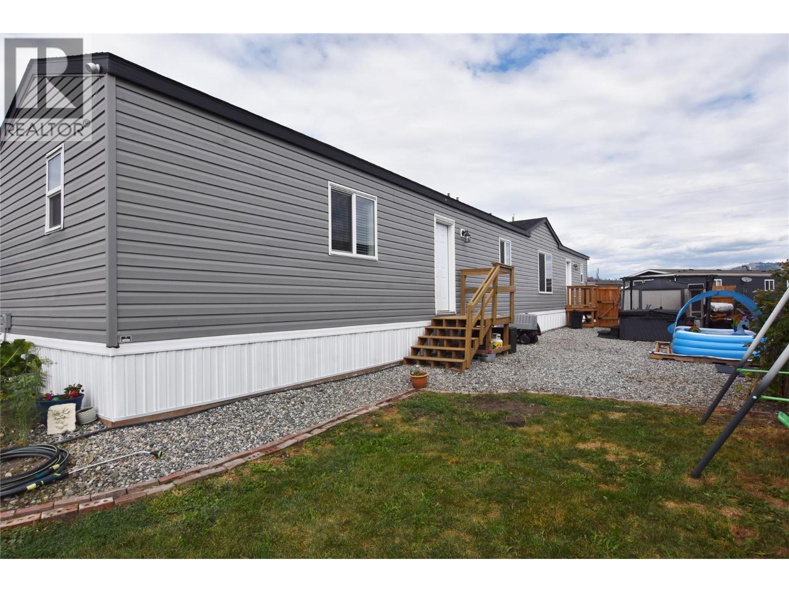 #121 63 Antoine Road - 39