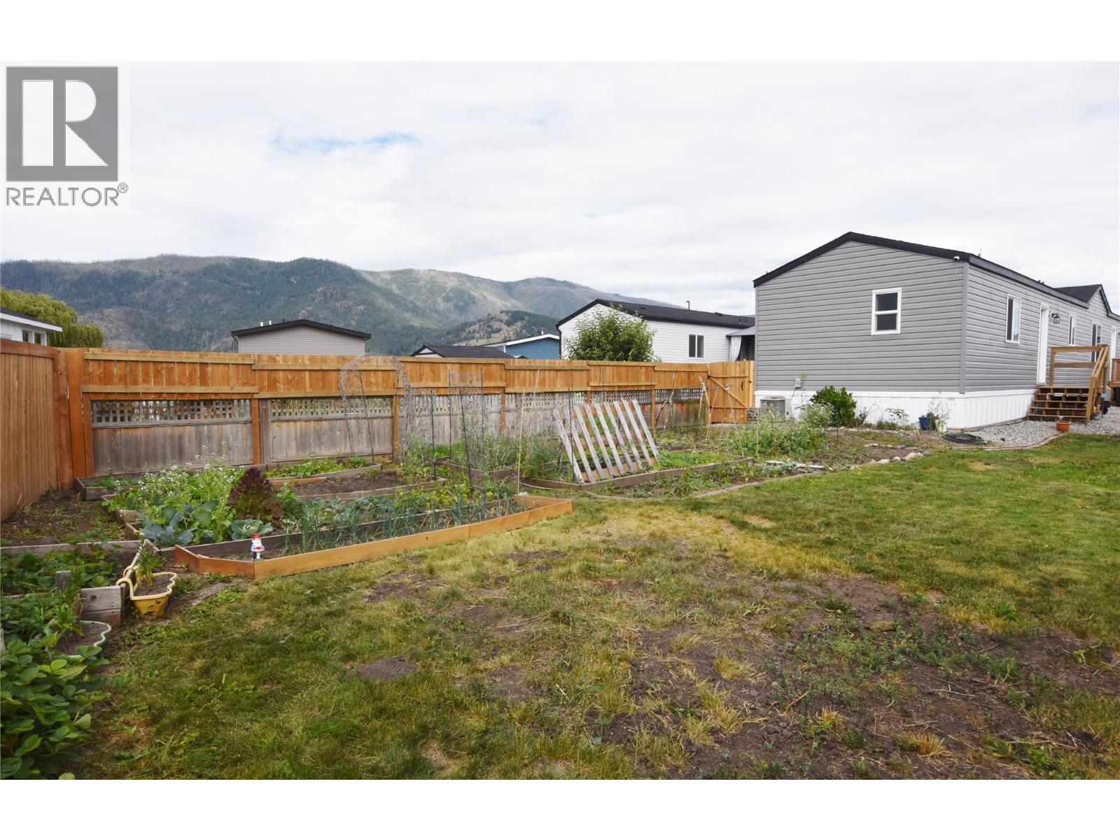 #121 63 Antoine Road - 36